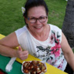 Meet your Posher, Gloria